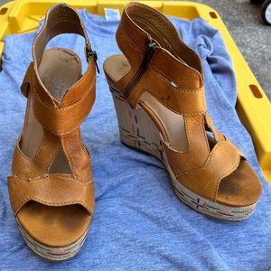 Nine West Platform Wedge with Multicolor Bottom